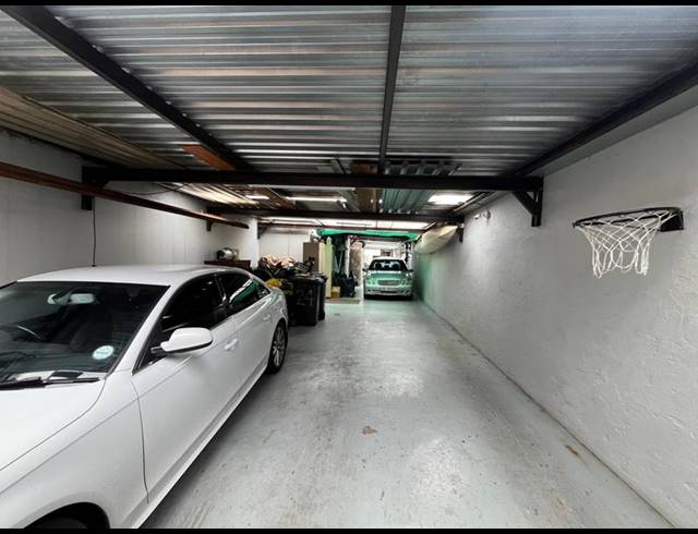 4 BEDROOM HOUSE FOR SALE IN KENSINGTON